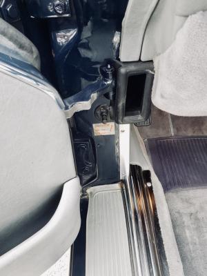 Mercedes-Benz 560 SL 1986 года  (NA)